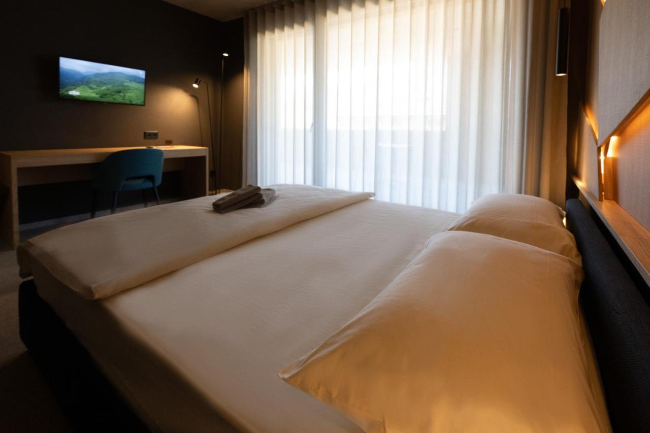 6532 Smart Hotel - Self Check-In Arbedo-Castione Exterior photo